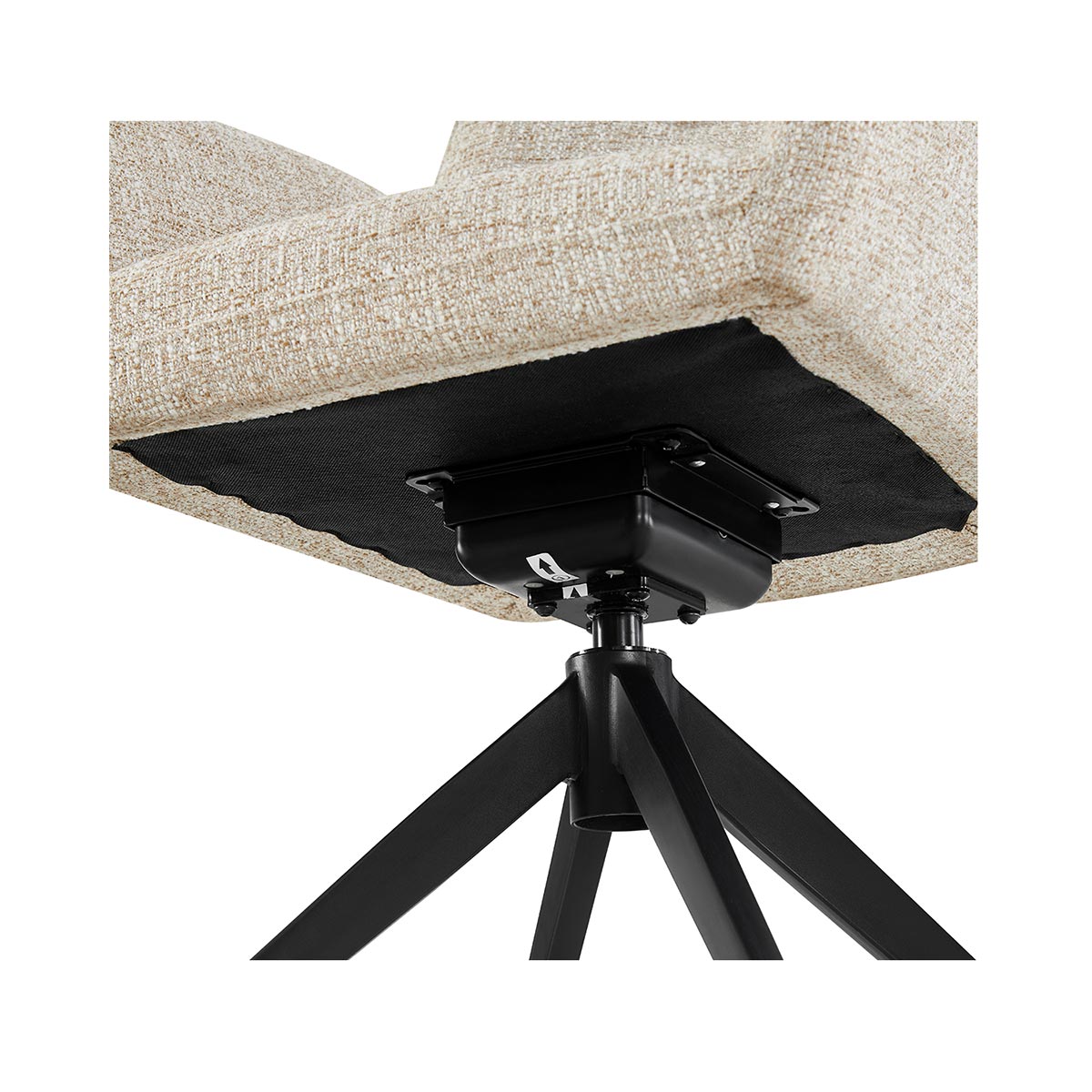 Silla Comedor Vigo Beige En Fondo Blanco Con Vista A Detalle