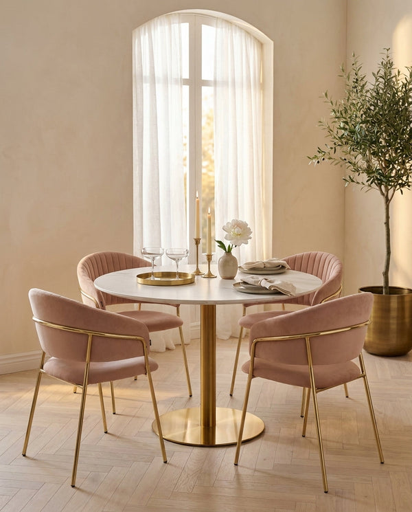 Comedor con Sillas Bilbao en rosa como acento de color, foto ambientada