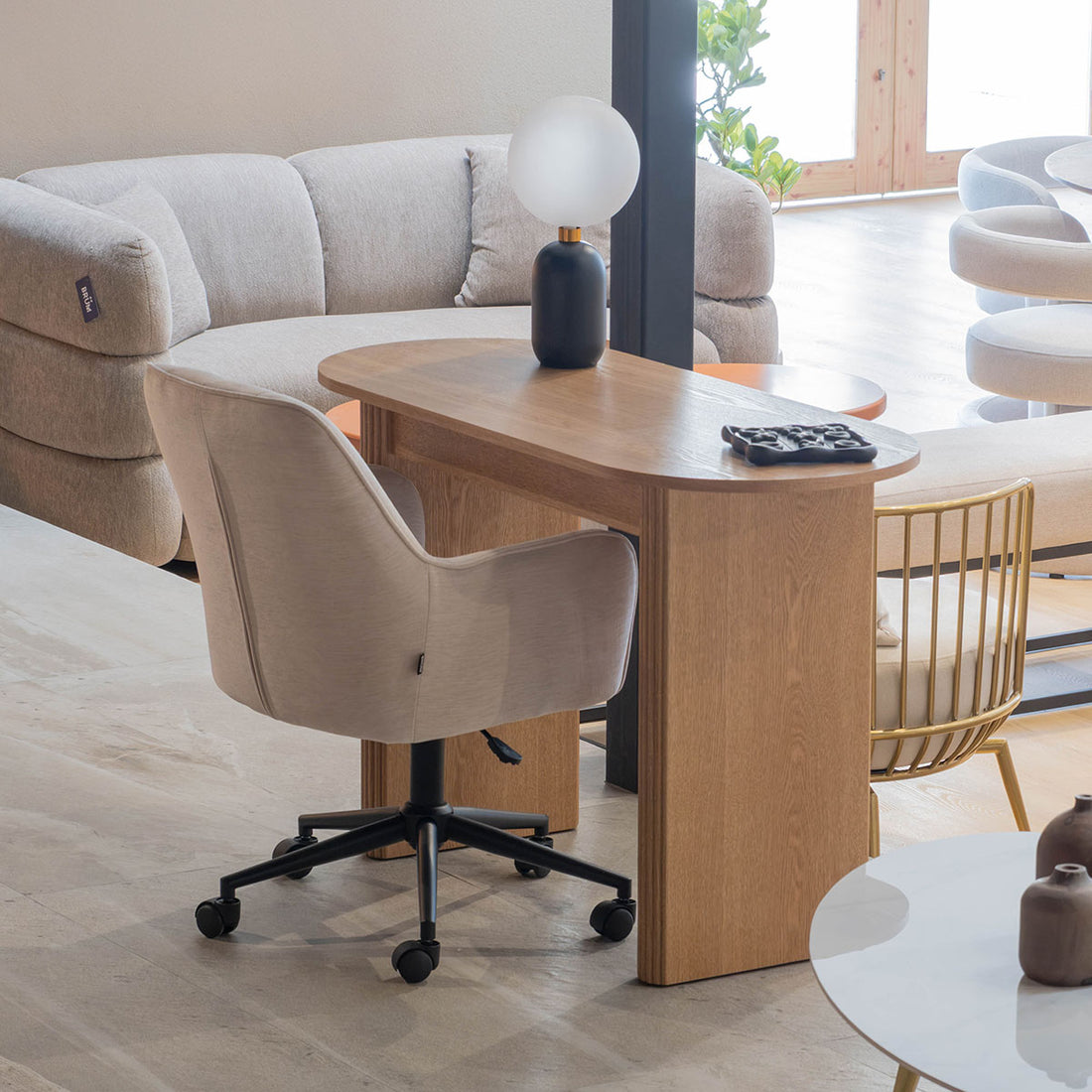 Silla de Oficina Amsterdam en home office, foto ambientada