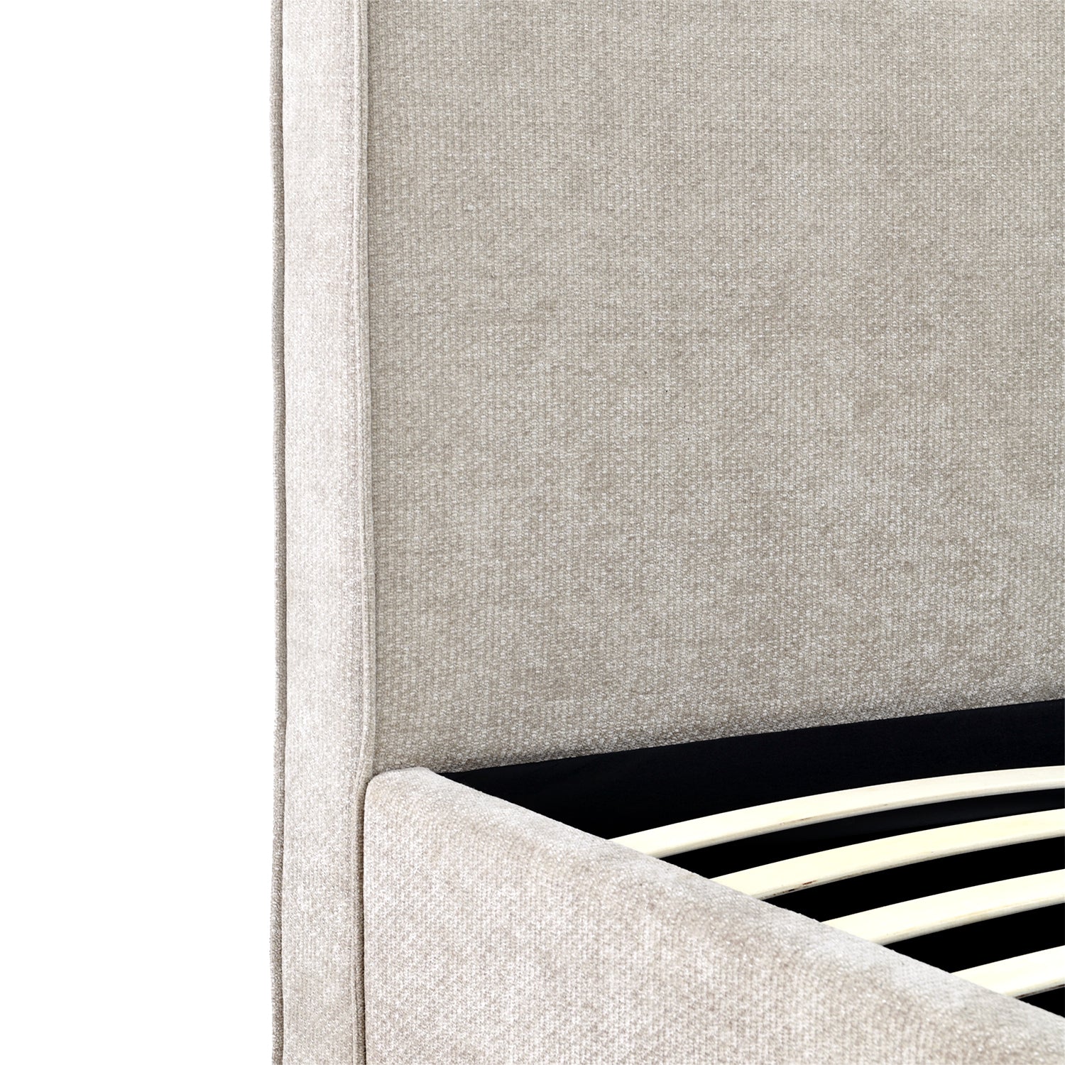 CAMA MADRID VISTA EN DETALLE DE LA CABECERA Y BASE DE LA CAMA