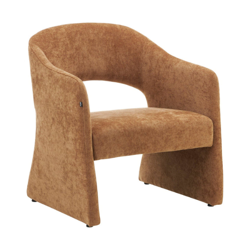 Sillon Individual Qur Terracota Con Fondo Blanco Vista En Perspectiva