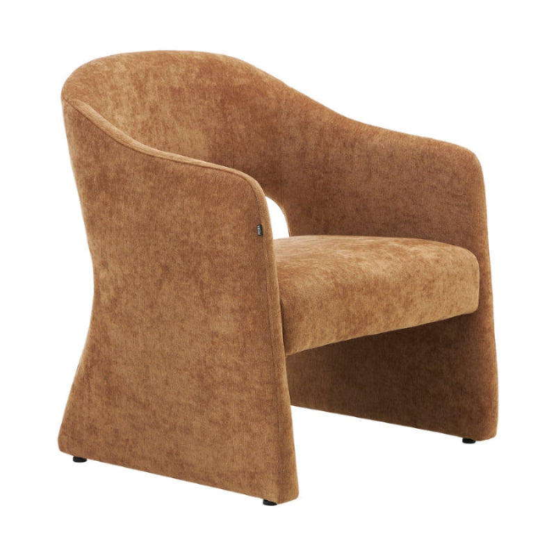 Sillon Individual Qur Terracota Con Fondo Blanco Vista En Perspectiva