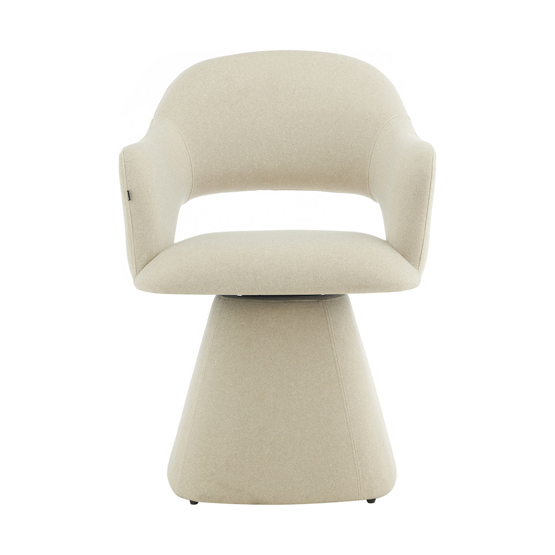 Silla Muscat Beige Vista Frontal en Fondo Blanco