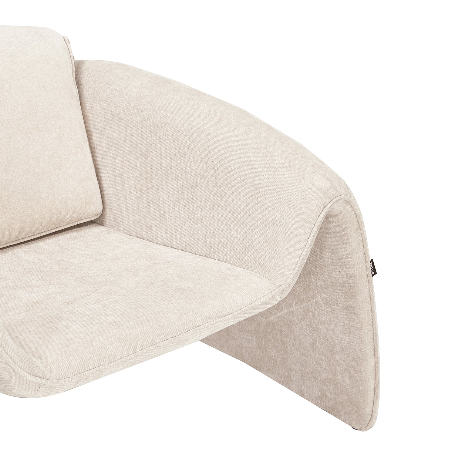 SILLON MELBOURNEE BEIGE VISTA EN PERSPECTIVA CERCANA  DE LA ESQUINA INFERIOR