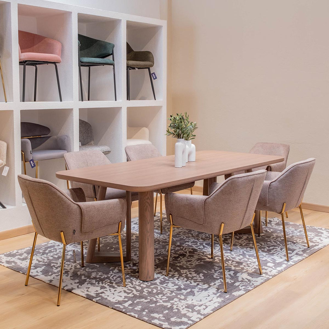Silla Toronto, vista lateral en ambiente